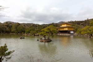 Kinkaku-ji, Kyoto, Japon - 28 mars